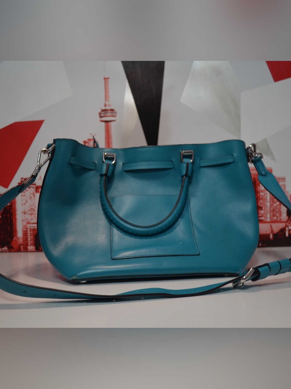 Micheal Kors Teal Leather Shoulder Bag with Removable Strap - Picture 2 of 4